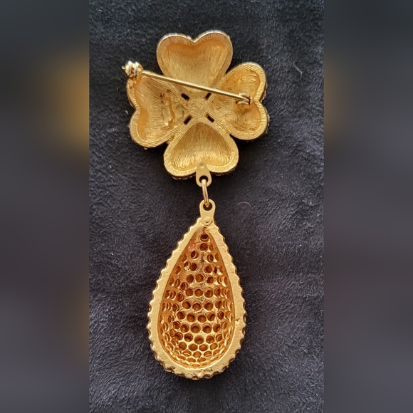 Vintage Gold Pave' CZ Stone Brooch. Flower Top with Teardrop Base. - Picture 3 of 3